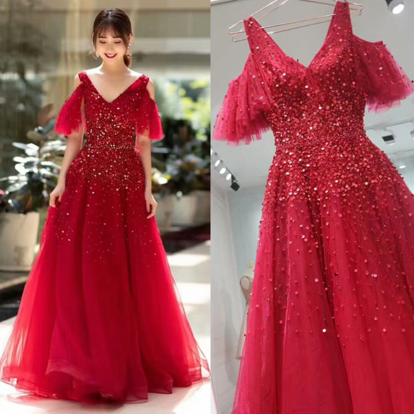 红色亮片纱裙